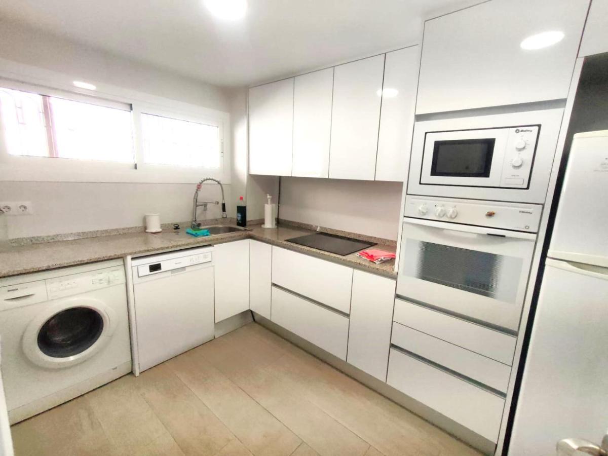 Very Lightful Apartment. Incredible Sea Views. Big Terrace, Swimming Pool. Ac. Very Close To Alicante City Center. Екстериор снимка