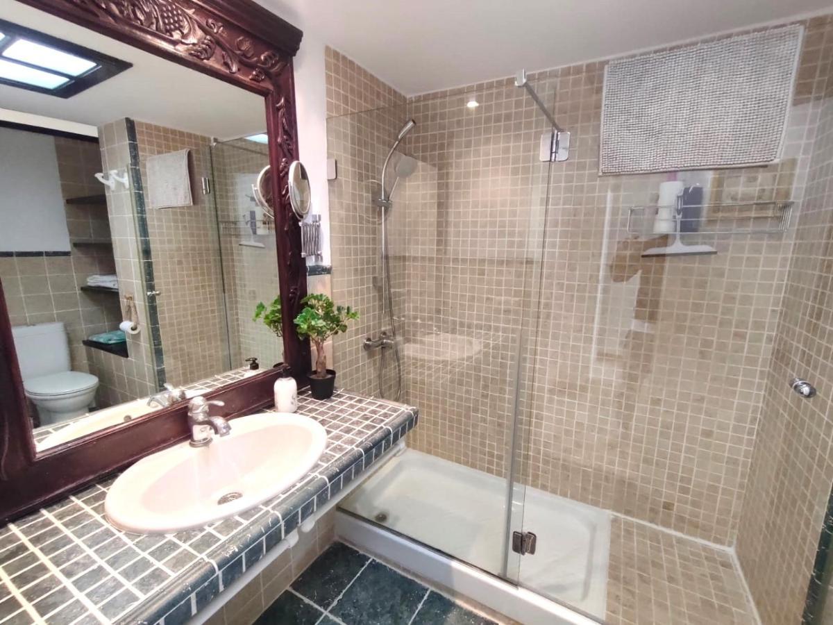 Very Lightful Apartment. Incredible Sea Views. Big Terrace, Swimming Pool. Ac. Very Close To Alicante City Center. Екстериор снимка