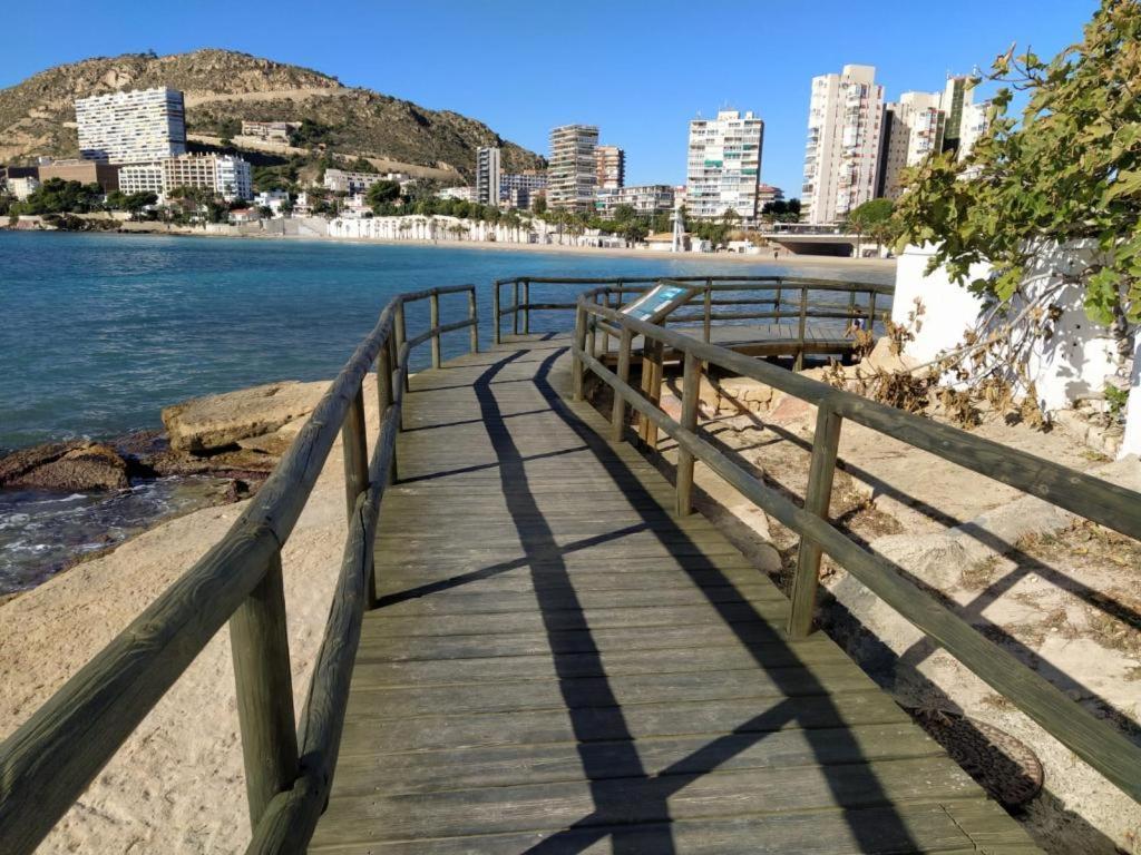 Very Lightful Apartment. Incredible Sea Views. Big Terrace, Swimming Pool. Ac. Very Close To Alicante City Center. Екстериор снимка